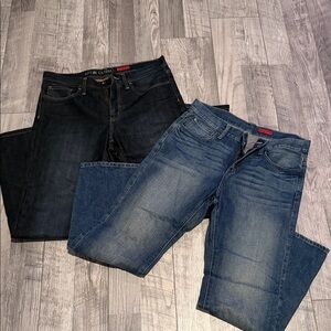 TWO PAIRS Apt. 9 Men's Dark and Medium Blue Straight Jeans size 32/30 & 34/32